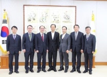 강원도지사, 한국은행 강원본부장 지역성장 동력 모색방안 논의
