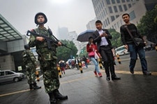 중국 고무줄 치안유지 예산, 올해 27조원 규모