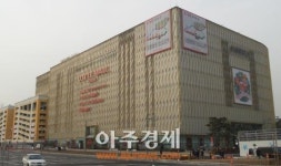 수원시, 내달 1일 부터 롯데몰 수원점 주차사전예약제 개편