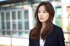 이청아, 거미 새 앨범 ‘해줄 수 없는 일’ 뮤비 출연