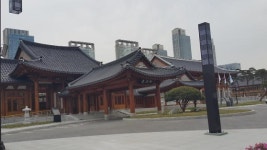 호텔도 전통 바람…국내 최대 규모 한옥 호텔 경원재 앰배서더 인천, 송도 개관