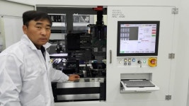 [대륙 향해 뛰는 중소기업③] 황성일 네온테크 대표 “초정밀 반도체 후공정 기술로 중국과 직거래”