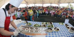 강진군 마량 놀토수산시장 개장 첫 주말 대박