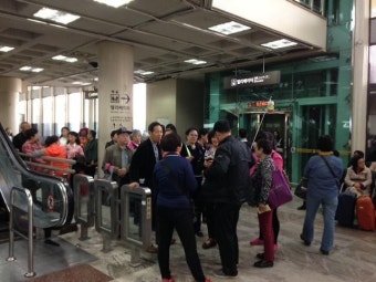 중국인 무비자 입국으로 이용객 크게 늘어난 무안국제공항