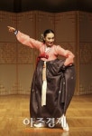 국립국악원 전통 무용계의 ‘댄싱퀸’  뽑아주세요
