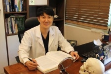 동안 열풍에 필러 시술 인기… 주의사항은?