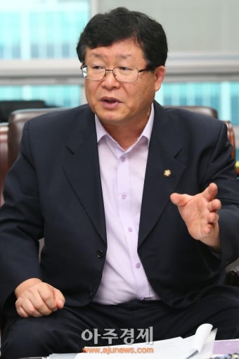 [아주초대석] 설훈 “박근혜 대통령 ‘유승민 찍어내기’는 치명적 과오로 남을 것”