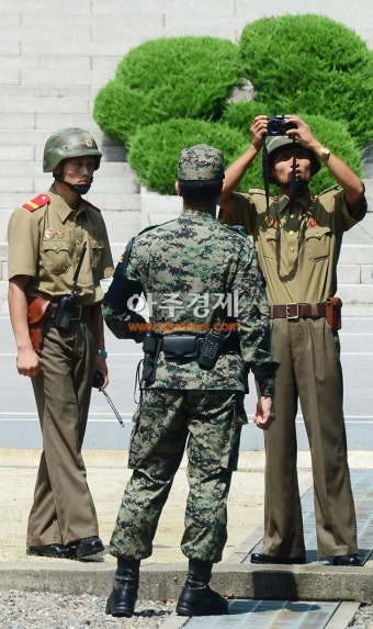 우리 수색대 2명, 북한군 DMZ 목함지뢰 매설에 당했다…군사분계선 또 뚫려