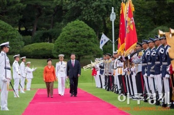 박근혜 대통령, 중국 전승절 열병식도 참관할듯…전승절 행사·열병식 분리 힘들어