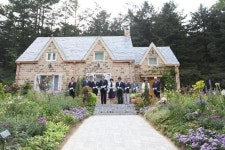 국내 유일의 영국정원, 아침고요수목원 ‘J의 오두막정원’ 준공식