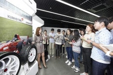 금호타이어, 중앙연구소서 이공계 대학생 초청 채용설명회 열어