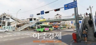 노량진역 앞 육교 18일 역사 속으로…35년 만에 철거