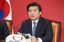 [역사교과서 국정화 갈등] 원유철 균형잡힌 역사교과서 위해 국사편찬위 독립성 보장해야