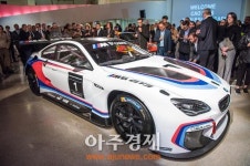 BMW, 새로운 아트카 시리즈 제작 발표…2017년 공개 예정