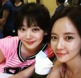 이영돈 황정음 열애, 무결점 꿀광 피부 공개…'인형 아니야?'