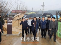 파주시장, 장마루촌 안전마을 사업 현장 찾아 주민과 대화