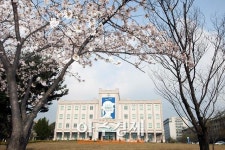 ‘7관왕 대학’ 전북대학교 … 탄탄한 교육·만족도 최고