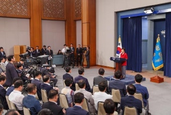 박근혜 대통령, 13일 담화·기자회견 통해 '북핵·경제위기' 국면 극복 대국민 직접 호소