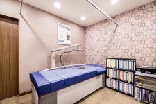 고주파 온열 치료기 국내 최초 도입한 염창환 병원 화제