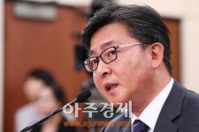 홍용표 통일 장관 강력한 제재로 북한 변화할 수 밖에 없는 환경 만들어야