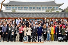 세계평화기자포럼 기자단, 경북도청·하회마을 방문