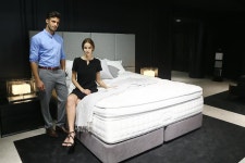 시몬스, 최고급 라인 뷰티레스트 블랙 출시