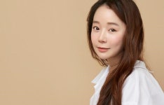 영화배우 겸 가수 소이, 트루바인 엔터와 전속계약 체결…데뷔 초 함께 일했던 매니저와 의리
