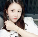 [★SNS#] 전효성, 광복절 맞아 위안부할머니 희망나비팔찌 #잊지않겠습니다