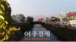 제주, 원도심 산지천 옛 멋이 살아있어