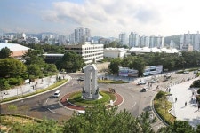 울산대, 보도 넓히고·공원화하고···캠퍼스 찾은 시민도 좋아요