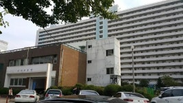 【한강변 재건축 대장주-(2 잠실주공5단지)】 50층 초고층 재건축 가능...경매로 시세보다 7천만원  싸게 매입