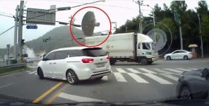 구미공단 스타케미칼 폭발 사고, 카메라 포착…3차례 폭발, 화염+잔해 날아가 [영상]