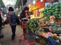 부천상동시장에서 쇼핑카트로 편하게 장보세요