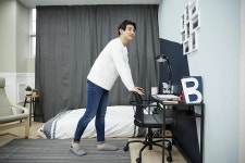 살림하는 남자 증가...청소·요리 용품 男 고객 늘어