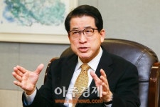 이경호 제약협회장 “올해 정기총회 끝으로 사임하겠다”