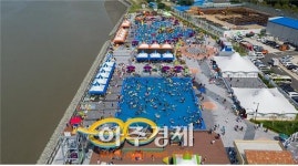 군산야외수영장, 봄부터 가을까지 다채로운 놀이공간 제공