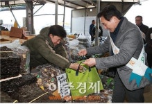원희룡 지사, 설 앞둬 오일장 방문…전통시장 활성화에 직접 나서