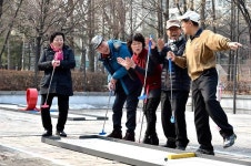 건강과 재미 두 가지 토끼 잡아라… 노원구, 미니골프 18홀 퍼팅 게임장 운영