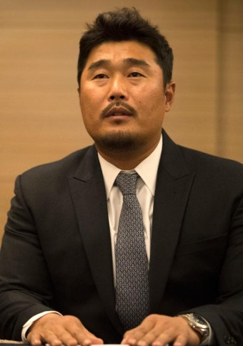 ‘메리트 논란’ 이호준, 결국 프로야구선수협회장 사퇴