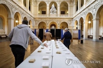 [글로벌포토] 프랑스 대선 1차 투표 원활하게 진행중