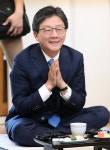 대선후보 5인, 부처님오신날 맞아 불심잡기 경쟁