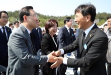 [5.18 37주년] 바른정당 “5·18 민주화운동, 정치적 폄훼 다시 없어야”