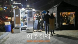 울산 중구 태화강변 명물로 자리잡은 푸드트럭존