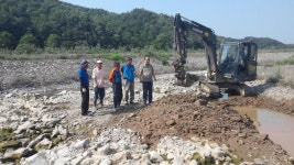 상주시 모서면 득수리 ‘긴급 하상 굴착’