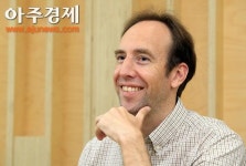 [아주초대석] 폴 카버 서울글로벌센터장 “부동산허위매물, 외국인 피해 심각 수준”