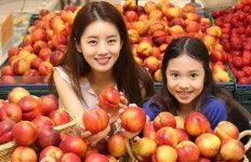 이마트, 26일까지 천홍 천도복숭아 등 ‘여름 과일 슈퍼위크’ 