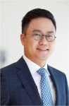 BGF리테일 ‘2세 경영’ 본격화…홍석조 회장 아들 홍정국, 최연소 부사장 승진