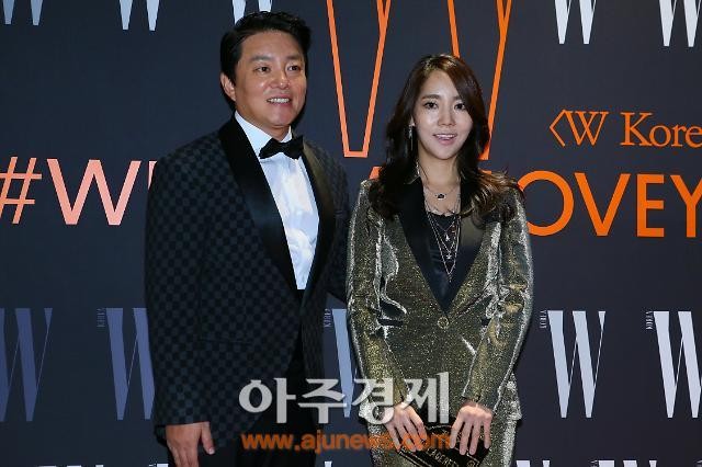 이윤진, 가짜 뉴스에 분노 토로…이제 혼자다 변호사 상담