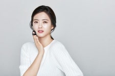 고아라, 보석처럼 눈 부시는 화보 공개···차세대 뷰티 여신!