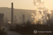 中 ‘스모그 대국’ 오명 벗기…석탄 버리고 천연가스·태양광 전환